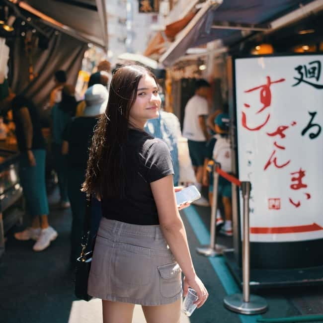 Tokyo: Private photo shoot - A private Tokyo photo shoot that feels calm, not staged