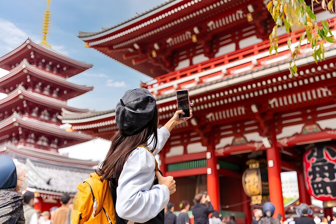 Tokyo Private Sightseeing Tour by Car and English Speaking Driver - Stop 1 in Asakusa: Senso-ji and the Kaminarimon atmosphere