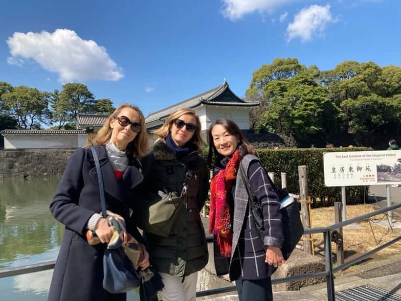 Tokyo: Pvt. Tour - Edo Castle & Imperial Palace East Gardens - Main Gate first, then Edo Castle ruins: seeing defense and design up close