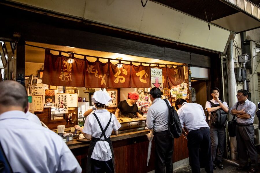 Tokyo's Upmarket District: Explore Ginza with a Local Guide - What the $64 per person price buys you