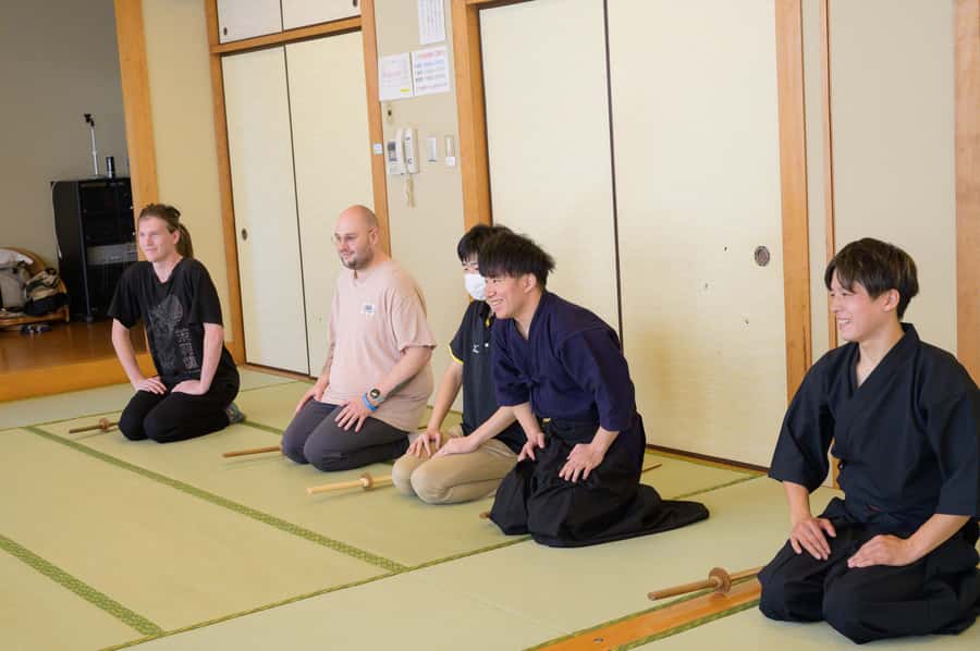Tokyo: Samurai Adventure! Authentic Sword Experience - Photos With the Samurai: The Keepsake Moment