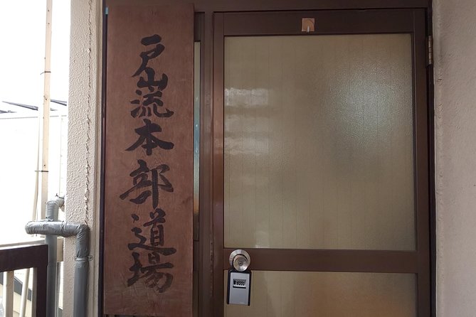Tokyo:Samurai sword and archery class from a samurai descendant - KATA slashing and moving targets: the part that feels harder than it looks