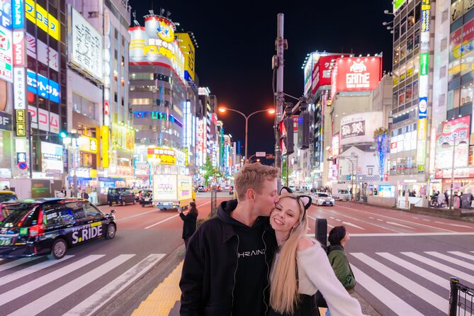 Tokyo Shinjuku Night Photo Tour with Pro Gota - Why Shinjuku at night is made for photos
