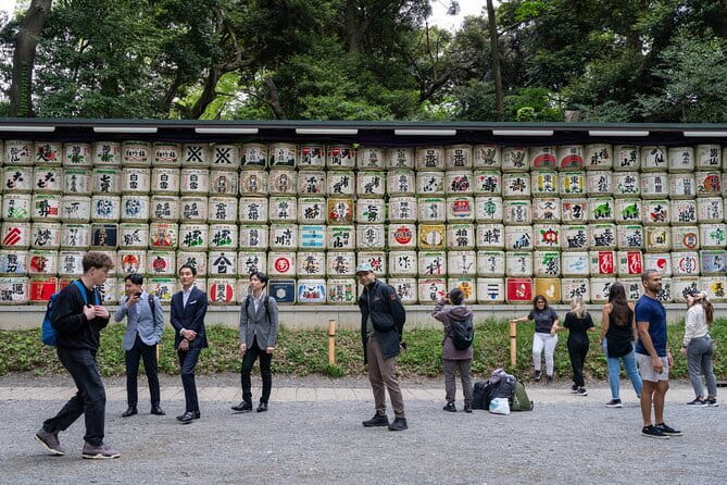 Tokyo Small Group Tour with Guide - Shibuya Crossing: The Main Event, Timed for Watching on Foot