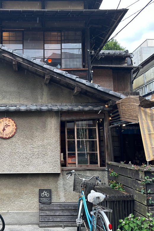 Tokyo:Stroll in Old traditional culture towns~Yanaka & Nezu - Tennoji Temple: a bronze Buddha and a garden you can linger in