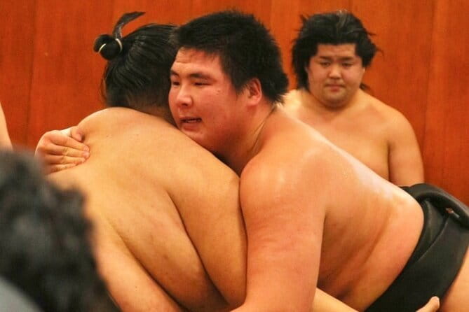 Tokyo Sumo Morning Practice: Viewing & Exclusive Interaction - Key things that make this sumo morning special