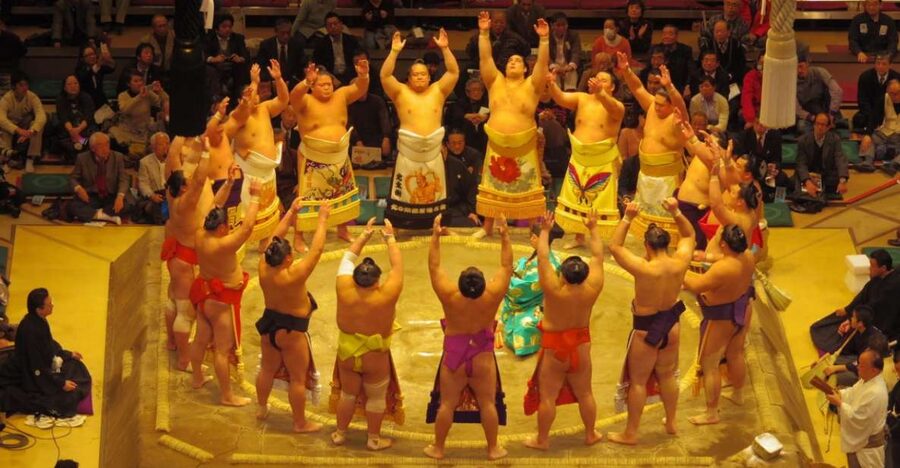 Tokyo: Sumo Tournament Tour with Chair Seat Tickets - Tokyo Sumo, without the ticket headache: Ryogoku Kokugikan in real life