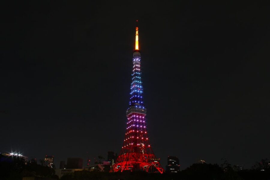 Tokyo Tower: Admission Ticket - Night lighting by Ishii Motoko: when the tower becomes the star