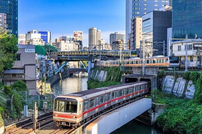 Tokyo Tower Observation Deck E-Tickets. - Café La Tour and shopping stops, make it more than a viewpoint