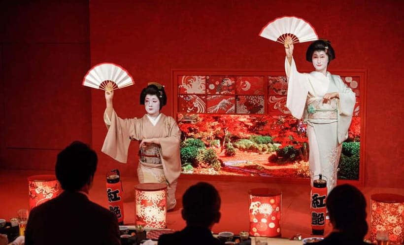 Tokyo: Traditional Geisha Experience Show & Japanese Dinner - Live Geisha Dance With Shamisen Music, Up Close
