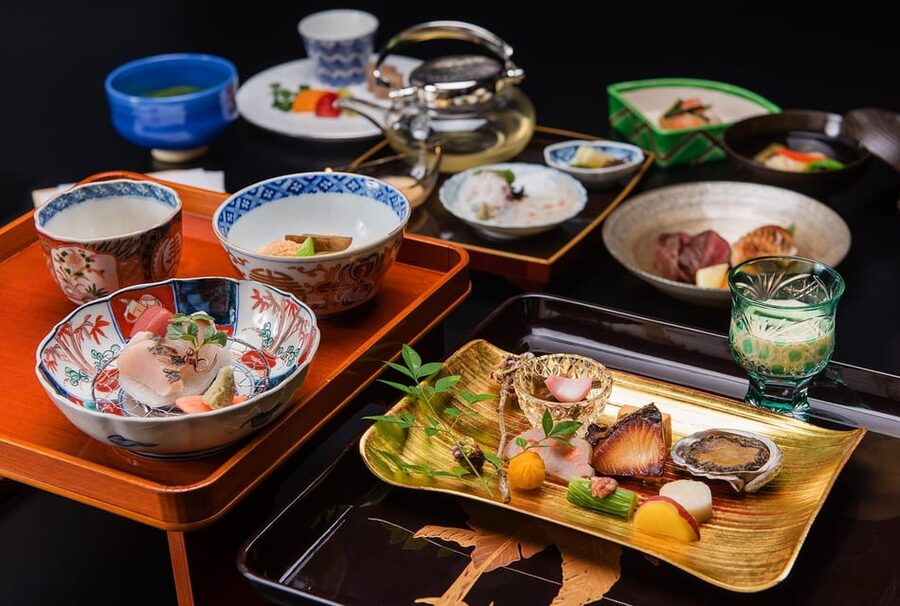 Tokyo: Traditional Japanese Performing Arts Show and Dinner - Should you book this tour or not?