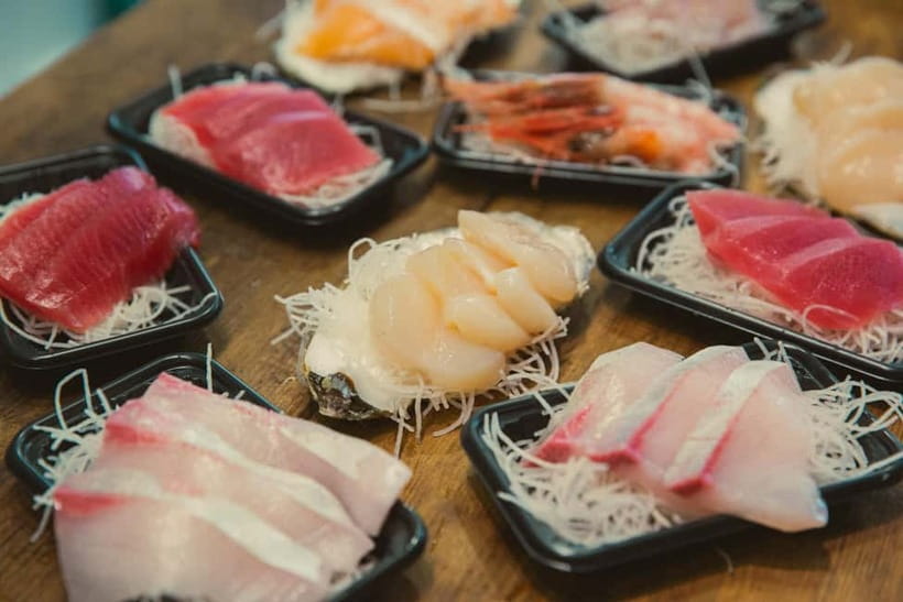 Tokyo: Tsukiji Fish Market Culture Tour with Sashimi Tasting - The guided walk through Tsukiji Outer Market lanes