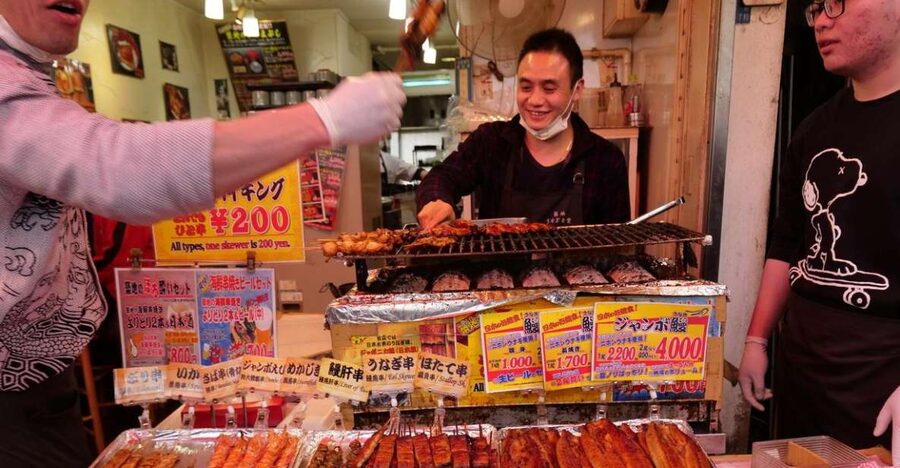 Tokyo: Tsukiji Fish Market Tour with 6 Stops & Seafood Lunch - Key things to know before you go