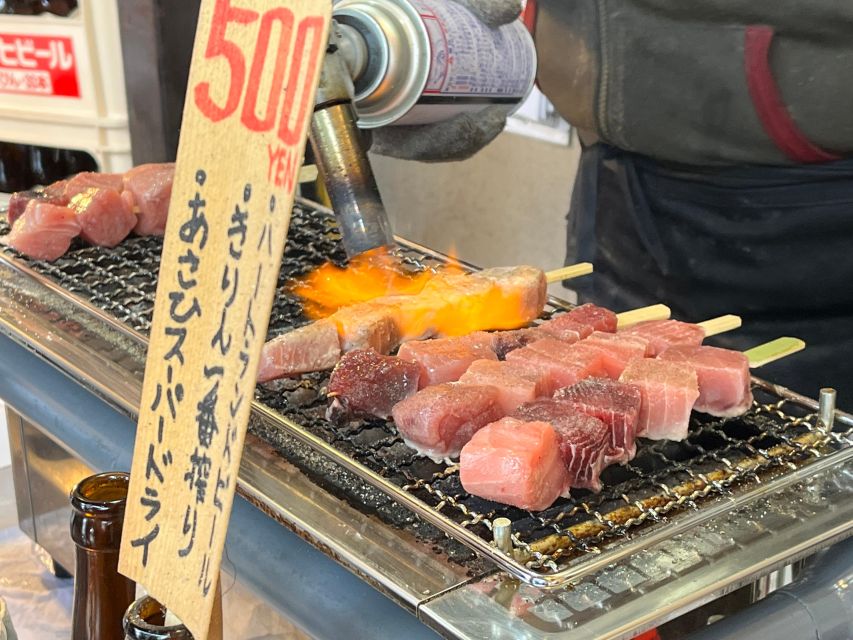 Tokyo: Tsukiji Fish Market Tour with 6 Stops & Seafood Lunch - Lunch donburi: the best part of the “sit down” break