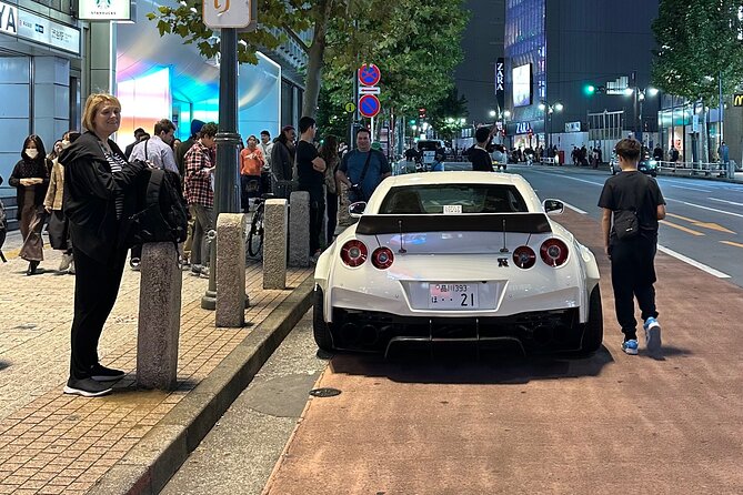 Tokyo Ultimate Daikoku & JDM Experience (R35 GTR Private Tour) - Shibuya Crossing meetup: getting organized before the highway run
