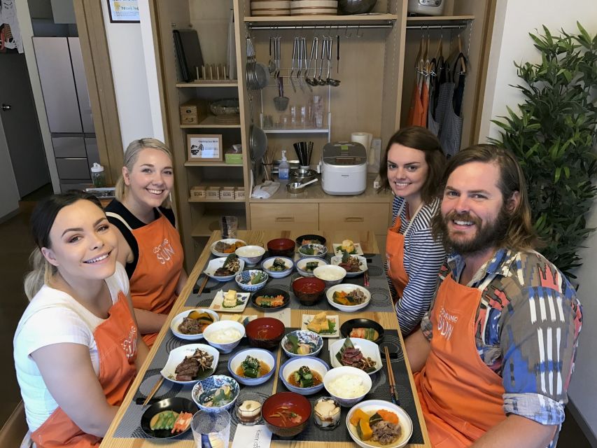 Tokyo: Wagyu and 7 Japanese Dishes Cooking Class - Finding the place: residential Tokyo logistics that matter
