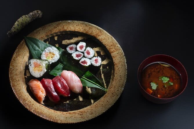 Traditional Japanese Music show & Experience Tour in Osaka - Timing in Osaka: Wednesday 11:00 vs Friday 18:30