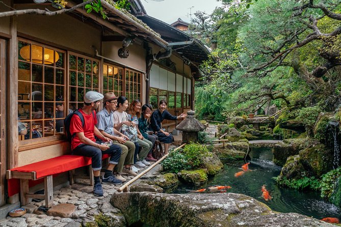 Treasures of Kyoto: Geishas & Traditions Private Tour - Second Yasaka Shrine Stop and the Yasaka No To Pagoda Finish