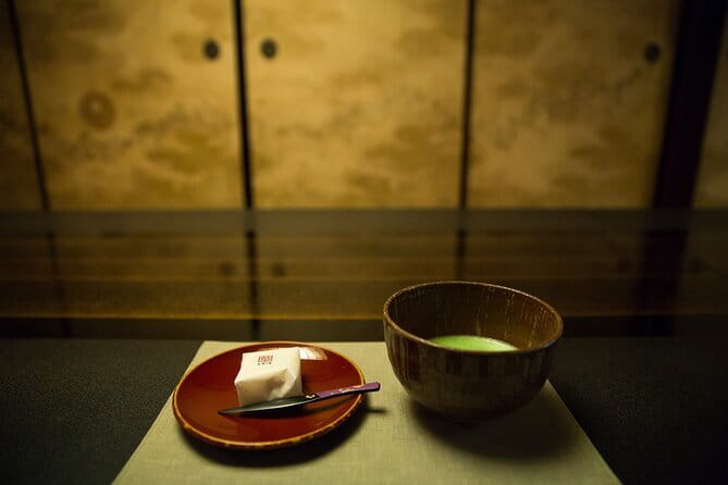 True Kanazawa: Private Walking tour with a Local guide - Art and Zen stops: D. T. Suzuki Museum and the 21st Century Museum