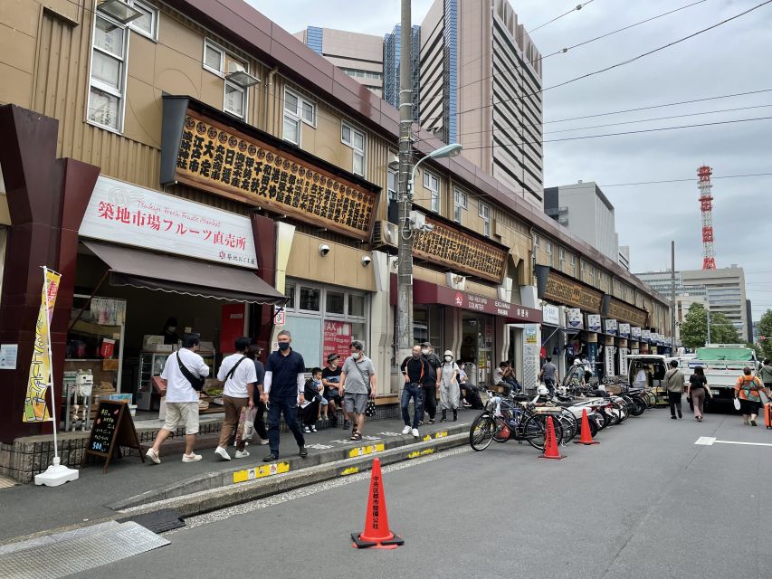 Tsukiji: Outer Market Walking Tour & Sake Tasting Experience - 5 key things that make this Tsukiji tour work