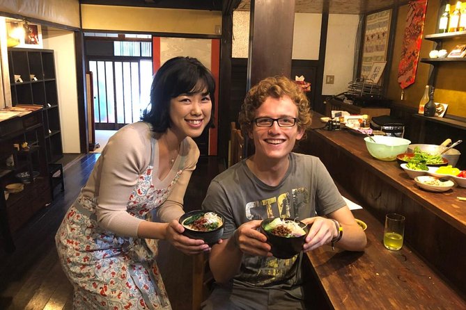 Vegan/Vegetarian Ramen and Gyoza by Bentoya cooking - Key moments that make this class worth your time