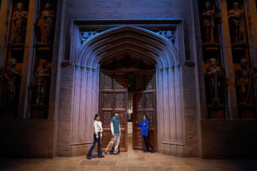 Warner Bros. Studio Tour Tokyo – The Making of Harry Potter - The interactive stuff: Butterbeer, broomstick ride, and your portrait