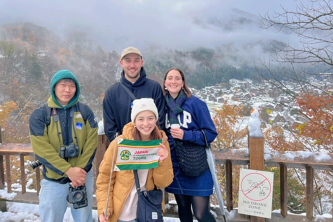 World Heritage Shirakawa-go and Experience Tours from Kanazawa - Higashi Chaya District: geisha district atmosphere plus gold leaf ice cream