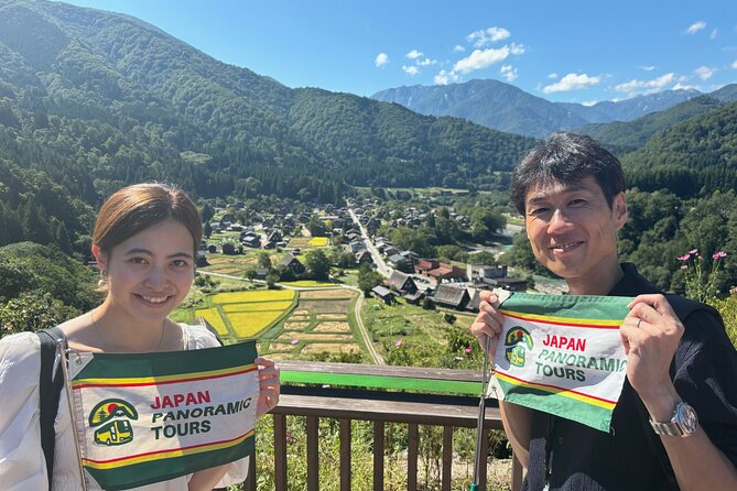 World Heritage Shirakawa-go Perfect Guided Tour from Kanazawa - Tips for your morning, photos, snacks, and timing