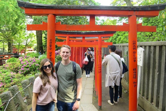 Yanaka Historical Walking Tour in Tokyo's Old Town - Nezu Museum, a quick pass, then straight to Cafe Neko-e-mon